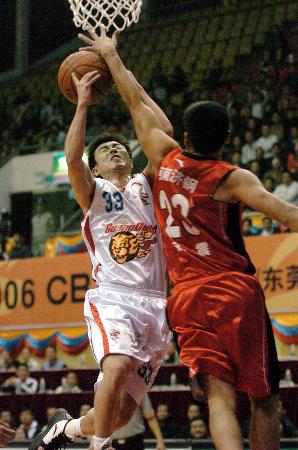 [图]帅惟浩两球 U17亚洲杯预选赛中国U16男足开门红