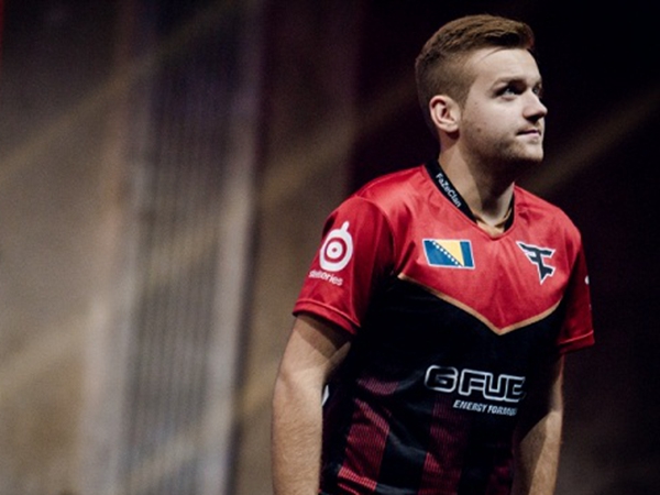 恰到好处 Valve发布针对BUG烟的紧急热修