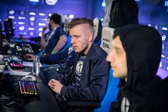 英雄联盟赛区变动：LEC改名吞并其他赛区，新增冬季赛