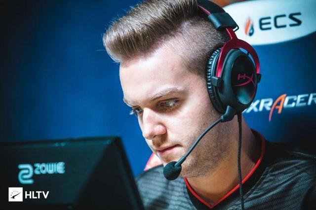 越早控制中路，越早赢得胜利！ Donk 的加时中路龙帮助Spirit拿下地图1