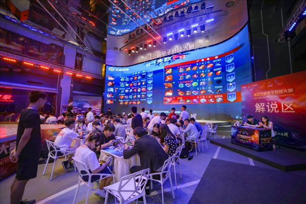 Dragon Ranger Gaming 和 EDward Gaming 领先他们的小组 - VCT 2025： 中国阶段 1