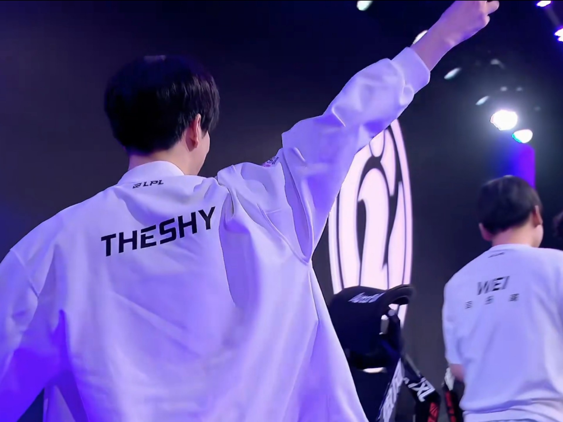 韩媒：四支参加S14的LCK战队预算都超过奢侈税上限