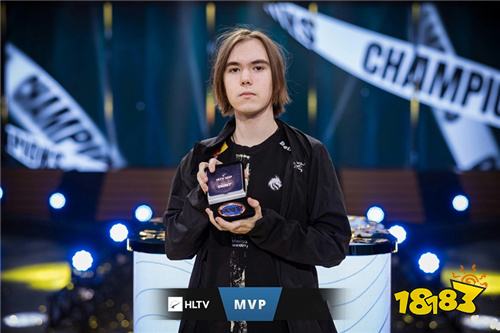 有内味了，小虎超越厂长成为参加LPL决赛次数最多的选手