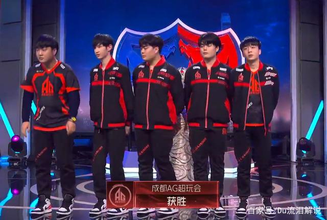全能团队！ Invictus Gaming 的团队合作很差，每个团队都单打独斗，导致自然肥胖， milkyway Royal Never Give Up 取得了领先